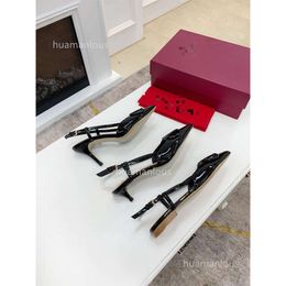 High 2024 Heel Pumps Designer Heels Valentyno Shoes Stud Four Seasons Genuine Metal V-button Counter Lacquer Leather Shiny Thin Pointed Toe Style Sandals 0ZWR