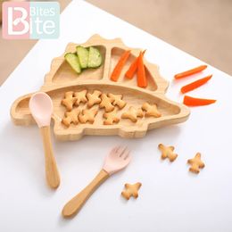 Dinosaur Baby Feeding Set Dinnerware Plates born Bamboo Dishes Items Bebe Tableware for Stuff Accessory Kids Food Storage 240420