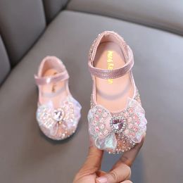 Princess Kids Leather Shoes For Girls Bow Casual Shoes Glitter Children Sandals Butterfly Knot Party School Performance Shoes 240417