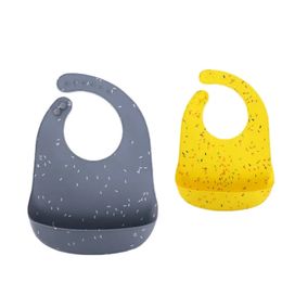 Silicone Babi Bib Waterproof Saliva Dripping Banana Bibs Cartoon born Feeding Soft Edible Aprons Baby Adjustable Burp Scarf 240422