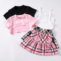 Summer Girl Solid Colour T-Shirt Suspenders Plaid Skirt Set Childrens Korean Casual Fashion Three-Piece Set 240426