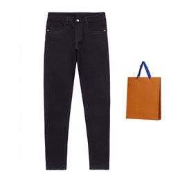 İlkbahar Yaz İnce Kotlar 24SS Marka Mens Jeans Lüks Tasarımcı High Street Düz Jean Mens Yıkanmış Büyük Delik Fermuar Pantolon Black Slim Fit Pantolon