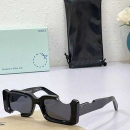 Mens Womens Designer Sunglasses Luxury Cool Style Hot Fashion Classic Thick Plate Black White Square Frame Eyewear Off Man Glasses with Original Box 11ZY