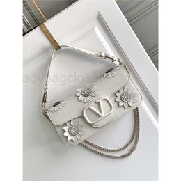 Design Bag Valentionz Crossbody Beach Small Handbags bag New Crystal Buckle Light bags V Ladies Designer Bag for Designer Bags Handbags ons bags nice beauty ins B 71ZQ