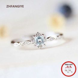 Band Rings Fashionable 925 silver Jewellery ring with blue zircon gemstone ring suitable for womens weddings engagement promises party gifts wholesale Q240427