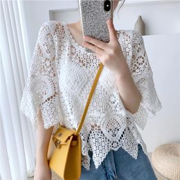 Women's T Shirts TingYiLi Irregular Hem Hollow Out Crochet Lace Top Women Summer Casual Loose Beige White Holiday Beach Pullover Cover-Up