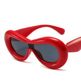 Sunglasses New in Oval Sunglasses for Men Women 2024 Fashion Retro Brand Design Shades Eyewear Female Candy Color Goggle Sun Glasses T240428