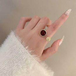 High cost rings performance jewelry Romantic Red Ring for Women Fashionable Elegant Silver Finger with common vnain