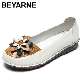 Casual Shoes 2024 Soft Genuine Leather Flat Slip On Women Flats With Flowers Ladies Designers Loafers