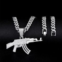 Designer Pendant Necklaces Hip Hop Style Explosive Full Diamond Ak47 Machine Gun Domineering Mens Trendy Brand Long Creative Accessory