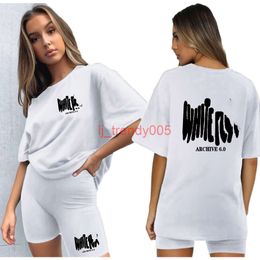 Girl White Shirts set Women Tshirt Designer T Shirt Summer Tops Loose Solid Colour Sweatshirt Tee Luxury Casual Clothes Tide Sprayed Tops Women foxys Tracksuit Suit hn