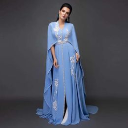 Kaftan Blue Marockan Elegant Sky Evening Dree With Cape V-Neck White Brodery Applique Arabic Dubai Women Chiffon Caftan Prom Gown Long Formal Party