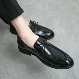 Casual Shoes Loafers Men Fashion Flats Male Slip On Mules Runway Flat Brand Overlock Moccasins