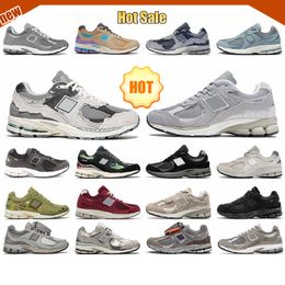 New Casual Designer Shoes 2002s Men Women Sneakers Sea Black Rain Grey Workwear Beige Green Trainers Mens Womens Sports Trail Running trainer soft