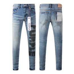 Nuovo Designer viola Pantoni Pantoni Implerato Impianti di pantaloni da motociclisti strappato per i jeans di dimensioni di tendenza Lacrime pantaloni da uomo europei Hombre Mens.