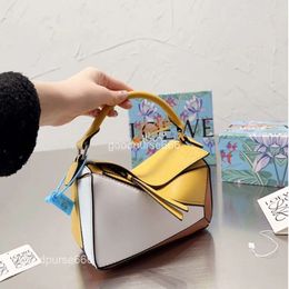 Puzzle Girl Bags Designer Bag Spain Lady Loe Tote Geometry Coloured Spliced Diamond Handbag Unisex Large Capacity Handbags