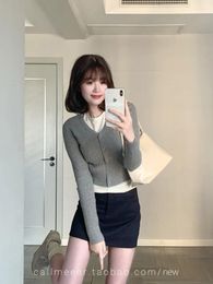 Women's Knits Korean Fashion Minimalist Short Knit Sweater For Early Spring Long Sleeved Solid Color Cardigan Female Clothing