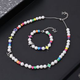 M01500 M NG Pearls Party Necklace Monogram Designer Pearl Chain Jewellery Women Silver Bead Chain Letter Choker Classic Elegant Pearl Necklace