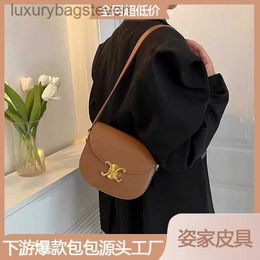 High Level Original Cellin Designer Bags Brown Highend Handbag for Women New Fashionable Crossbody Bag Casual Versatile Semicircular Red Saddle b with Brand Logo