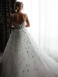2024 Scoop Sleeveless A-line Wedding Dresses Spaghetti Straps 3D Floral Lace Bridal Gowns Robe De Mariee