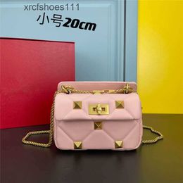 Flap Chain Style Bag Fashion Versatile Bags Crossbody Stud Vallentiiino Designer Small Leather Star Square Large Shoulder Rivet Handbag One Lattice DYGV GELB