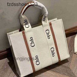 Bags Fashion Cloee Tote Bag Evening Designer Canvas 2024 Woody Handbag Printed Totes Women's Letter Shopping Large Capacity Versatile Tote Fas 8TO9