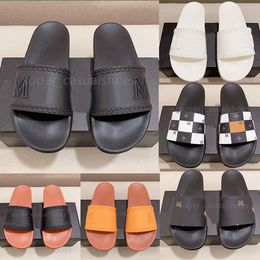 Новые дизайнерские тапочки Visetos Мужские сандалии для мужских квартир резиновые слайды Черные белые буквы отмечает печати Sandale Summer McMs Beach Shoes Mules Размер 38-46