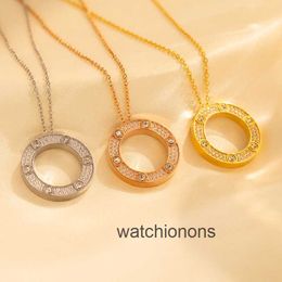 High Quality Luxury Necklace Cartter Big Cake Womens Full Sky Star Small Design Light Round Pendant Rust Free Personality