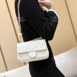 Designer Pearl adjusting buckle crossbody bag 20.5 CM Lambskin Flap bag 10A Mirror mass lady handbag With box LC606