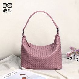 2024 New Handwoven Women's Bag Korean Style Women's Shoulder Bag Hand-bucket Vegetable Basket Women's Bag Amazon Popular Bag