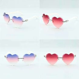 Sales Direct High-quality New Heart Shaped Cutting Lens Sunglasses 8300687 Natural White Buffalo Horn Temples Size 58-18-140 Mm Original Quality