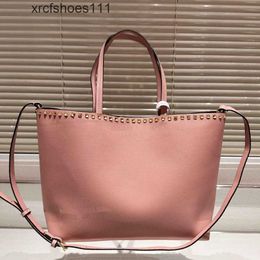 Leather Bags Soft Casual 2024 Strap Women Vallentiiinotinos Quality Tote Fashion Totes High Bag Stud Shoulder Designer Handbags Large Capacity G91A