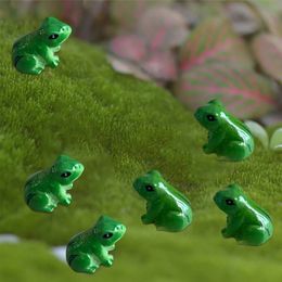 30 Pcs Resin Mini Green Frogs Miniature Figurines Animals Model Garden Moss Landscape DIY Crafts Ornament Accessories 240427