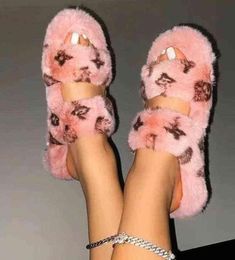 Winter Indoor Fur Slippers House Full Furry Soft y Plush Platform Flats Heel Non Slip Luxury Designer Shoes Casual Ladies H11225118023