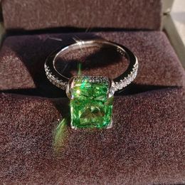 Wedding Rings 2024 Fashion Green Rectangle Engagement Ring For Women Anniversary Gift R7233