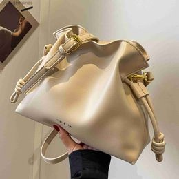 High Quality Original Designer Bags for Loeweelry Small Highend Bucket Bag for Women Large Capacity Cloud Bag New Autumn Drawstring Shoulder Bag with Brand Logo