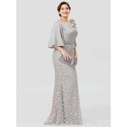 Linie Braut Eine graue Mutter des Kleides Juwel Hals 3/4 Langarm Spitze angewandte Hochzeitsgastkleider bodenlange Plus-Size-Abendkleider Ppliqued ES