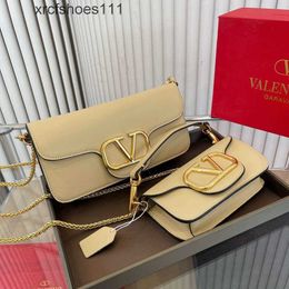 Colours Designer Fashion Vallentiiino Bag Bags Purse Baguette Natural 2024 Grand Label Quality Multi Colour Leather Crossbody Handbag Chain Top Purse EOLL 25JB