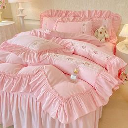 Bedding Sets Princess Style Set Girls Floral Embroidered Duvet Cover And Skirt Sheet Pillowcase Solid Colour Ruffles Lace Bed Linens