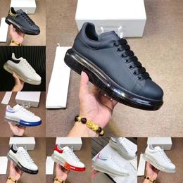 2024 Casual Shoes Chaussures De Espadrilles Oversized Sneakers Women Leather Lace Up Fashion Platform White Black Mens Luxury Velvet Suede Trainers mens shoes