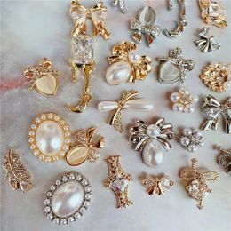 10pcslot 3D Luxury Flower Bow Heart Nail Art Parts Zircon Pearl Crystal Manicure Nails Accesorios Supplies Decorations Charms 240426