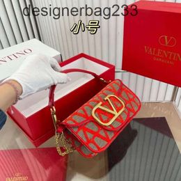 Designer Purse Bag Valeenttino Stone Sizes Handbag Bags Available Grand 2024 Popular Print Handbag Fashionable Label Purse Graffiti Baguette 5JU9
