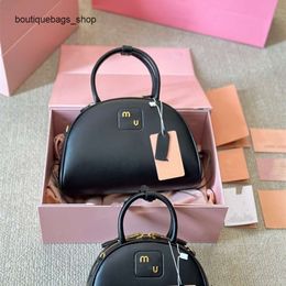 Luxury Leather Designer Brand Women's Bag Bag Bowling Womens End and Handbag One Shoulder Crossbody