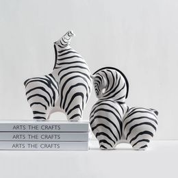 Ceramic Zebra Decorations Home Living Room Bookcase Shelf Bedroom Accessories Office Table Art Luxury Aesthetic Animal Figurines 240427