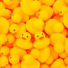 Baby Bath Toys 50/100pcs 5cm Floating Rubber Ducks Baby Bath Toys Swimming Pool Cute Little Squeaky Bathing Ducks Water Toys for Kids