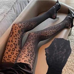 Sexy Socks Sexy leopard print silk stockings suitable for women summer slim Hosiery fishnet pantyhose womens Gothic animal pattern tight and seamless fit Q240427