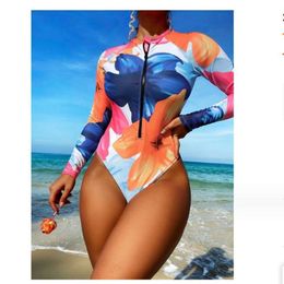 New One-piece Printed Long Sleeved Diving Suit, Sexy and Fashionable Surfing Suit, Bikini Women