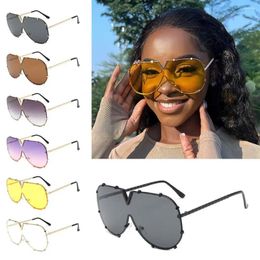 Sunglasses Hip Hop One Piece Fashion Metal Frame UV400 Oversized Sun Glasses Punk Eyewear For Women & Men