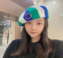 Berets Designer 2022 Wool Hat Women039s Fragrance Knitted Stitching Green Blue Hat Thickened Warm Solid Colour Letter Cap Access8142531