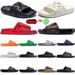 For Designer Mens Womens Summer Slides sandles Rubber Waterfront Embossed Letters Hook Loop Slippers Sliders Shoes Size 36-45